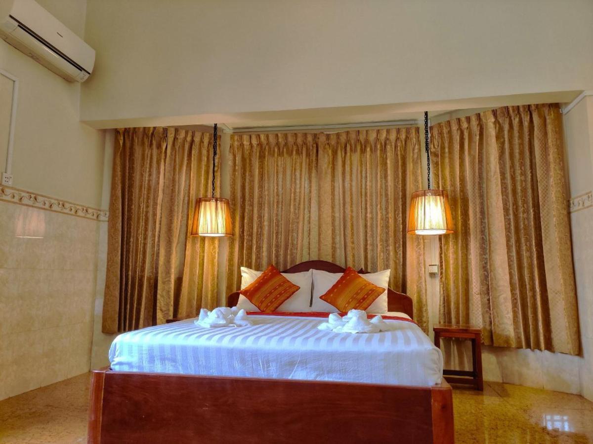 Le Tonle Hotel Кратие Екстериор снимка